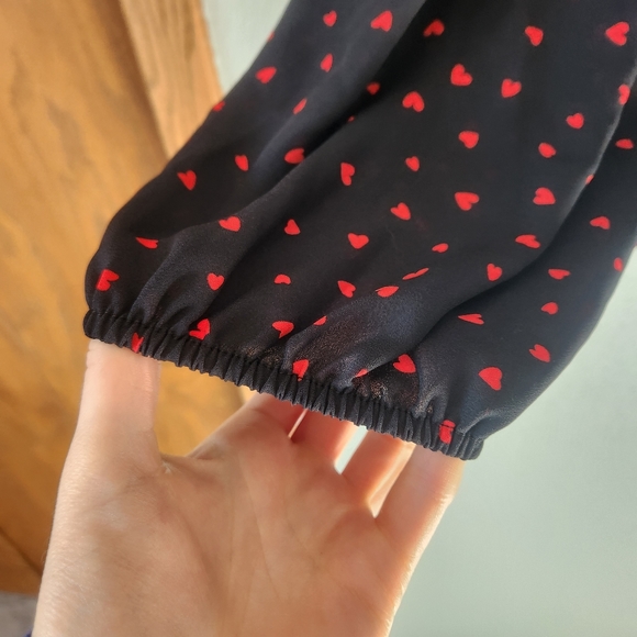 Candie's Top - Picture 3 of 10